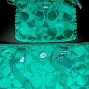 Coach Nylon zipper tote with detachable pouch 👜